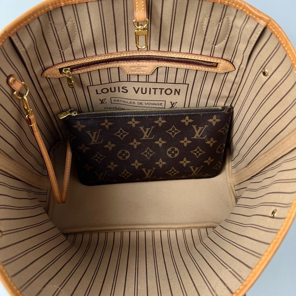 Louis Vuitton Neverfull MM Tote Bag With Pouch - Picture 6 of 16